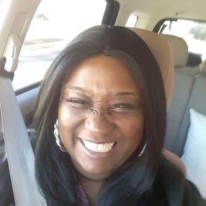 Meet your Posher, Valerie